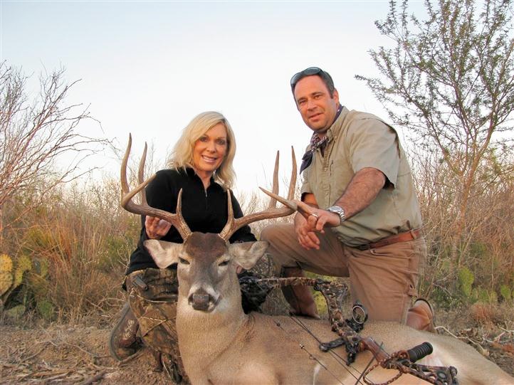 Hooks and Horns Outdoors